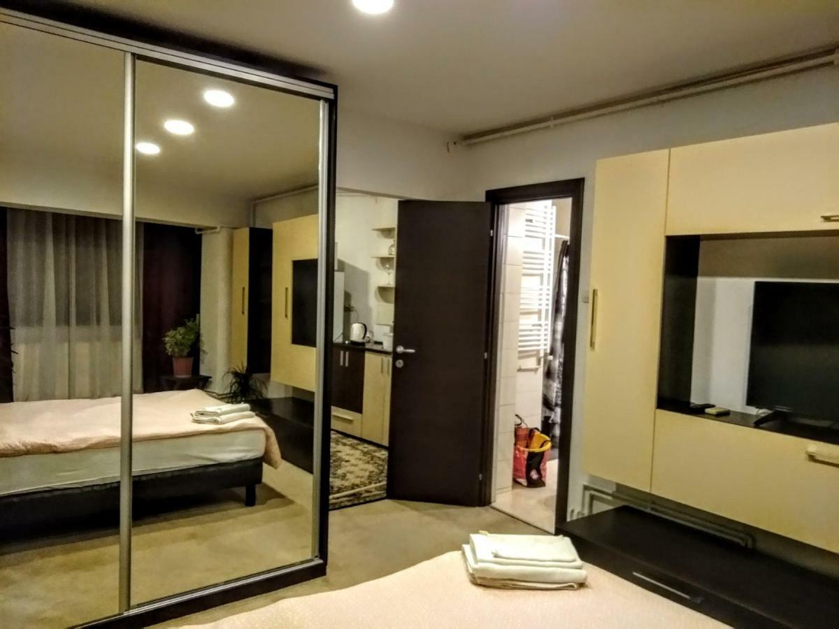 Cozy Downtown Oasis Leilighet Bucureşti Eksteriør bilde